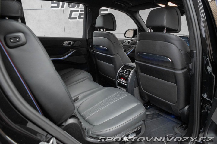 BMW X7 M60i MAX.VÝBAVA*TAŽNÉ*PPF 2023