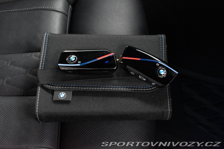 BMW X7 M60i MAX.VÝBAVA*TAŽNÉ*PPF 2023