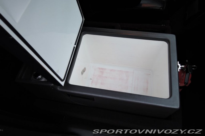 Ostatní značky Ostatní modely Lincoln Town Car 4,6 Limuzína 9.m Pronájem 1995