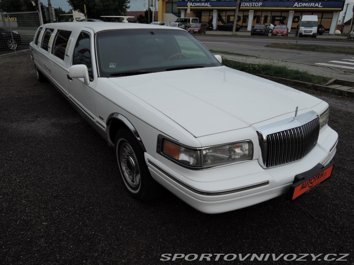 Ostatní značky Ostatní modely Lincoln Town Car 4,6 Limuzína 9.m Pronájem 1995