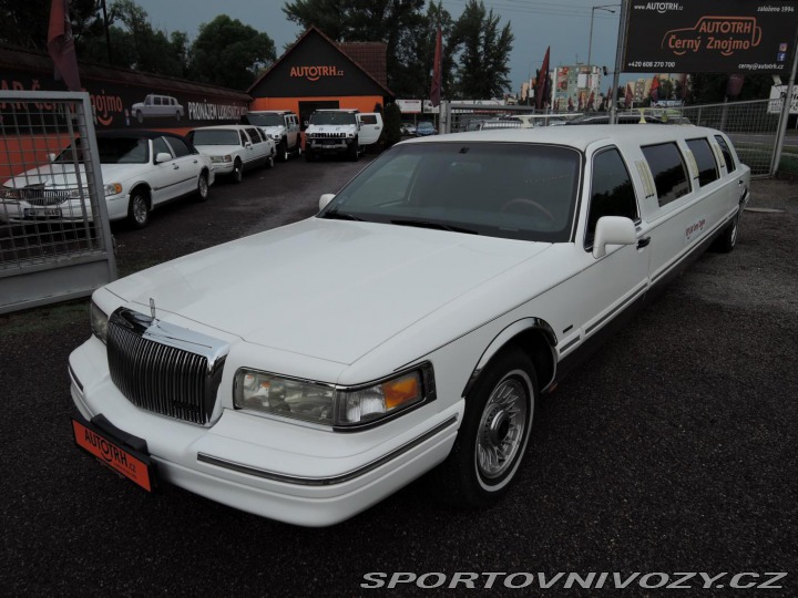 Ostatní značky Ostatní modely Lincoln Town Car 4,6 Limuzína 9.m Pronájem 1995
