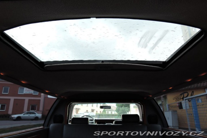 Ostatní značky Ostatní modely Lincoln Town Car 4,6 Limuzína 7.m Pronájem 1993