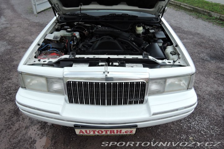 Ostatní značky Ostatní modely Lincoln Town Car 4,6 Limuzína 7.m Pronájem 1993