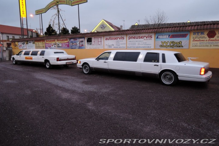 Ostatní značky Ostatní modely Lincoln Town Car 4,6 Limuzína 7.m Pronájem 1993