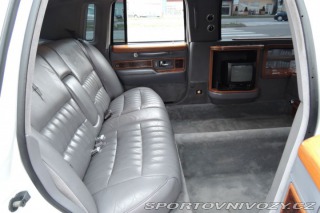 Ostatní značky Ostatní modely Lincoln Town Car 4,6 Limuzína 7.m Pronájem 1993