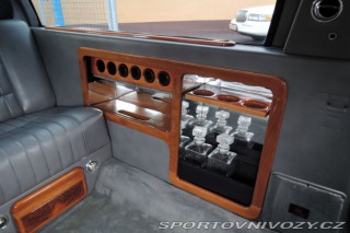 Ostatní značky Ostatní modely Lincoln Town Car 4,6 Limuzína 7.m Pronájem 1993