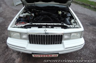 Ostatní značky Ostatní modely Lincoln Town Car 4,6 Limuzína 7.m Pronájem 1993