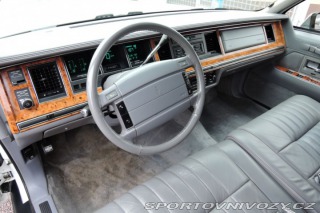 Ostatní značky Ostatní modely Lincoln Town Car 4,6 Limuzína 7.m Pronájem 1993