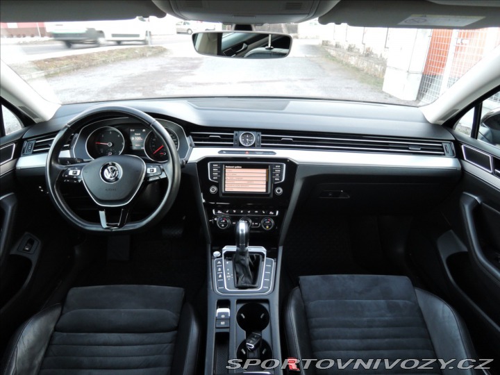 Volkswagen Ostatní modely Passat 2,0 BiTDI 4MOT DSG Highli 2015