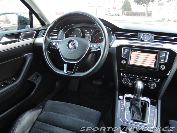 Volkswagen Ostatní modely Passat 2,0 BiTDI 4MOT DSG Highli 2015