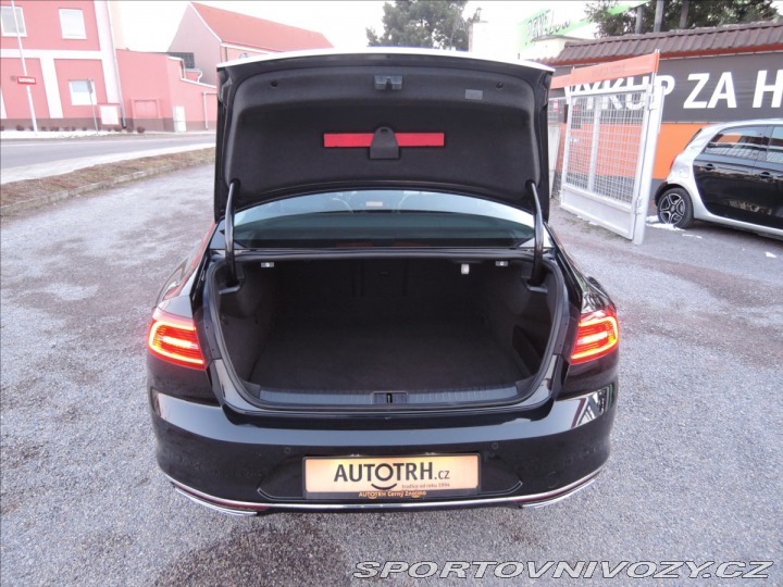 Volkswagen Ostatní modely Passat 2,0 BiTDI 4MOT DSG Highli 2015