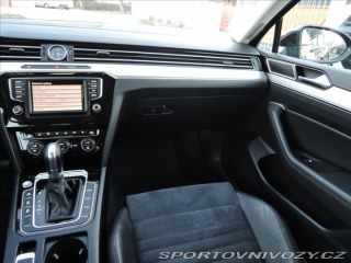 Volkswagen Ostatní modely Passat 2,0 BiTDI 4MOT DSG Highli 2015