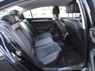 Volkswagen Ostatní modely Passat 2,0 BiTDI 4MOT DSG Highli 2015