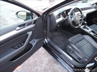 Volkswagen Ostatní modely Passat 2,0 BiTDI 4MOT DSG Highli 2015