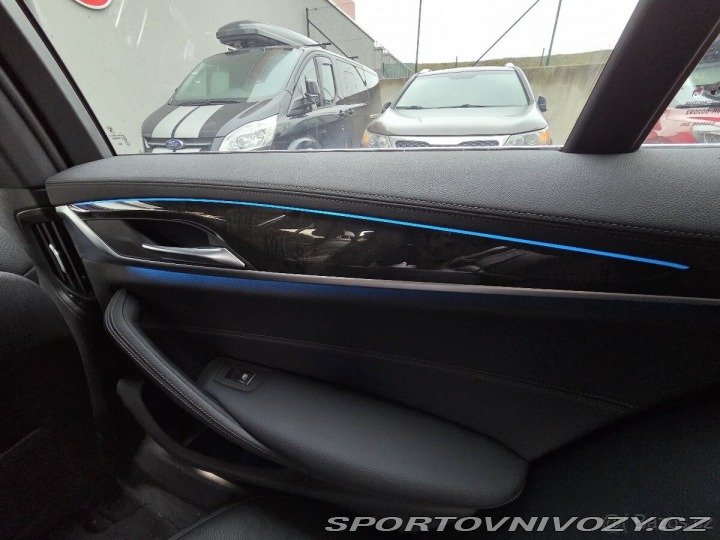 BMW 5 3,0   530e 215 kW | HEAD- 2021