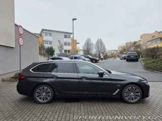 BMW 5 3,0   530e 215 kW | HEAD- 2021