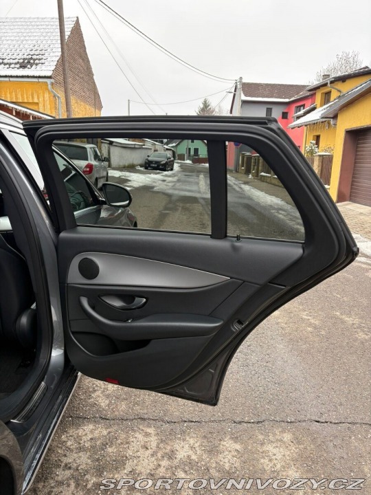 Mercedes-Benz E 2,0   220 CDI Combi, 4x4 1800