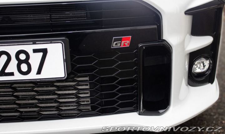 Toyota Yaris Yaris GR, v ZÁRUCE 25.4 2 1800