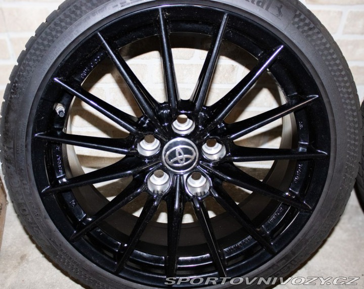 Toyota Yaris Yaris GR, v ZÁRUCE 25.4 2 1800