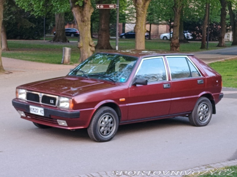 Lancia Delta LX 1300