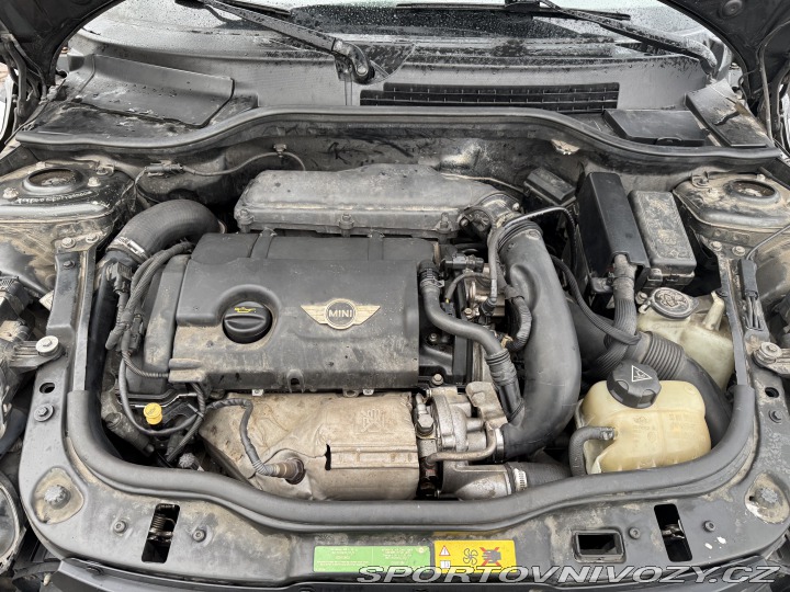 Mini Cooper S 135 KW.aut.jen 121t.k 2010