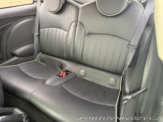 Mini Cooper S 135 KW.aut.jen 121t.k 2010