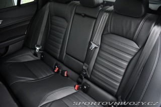 Alfa Romeo Giulia 2.0T VELOCE PANO AT8-Q4 2 2024