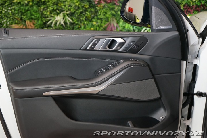 BMW X5 45e*xDRIVE*H/K*VZDUCH* 2023