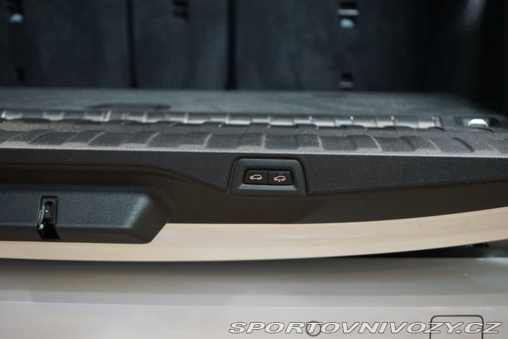 BMW X5 45e*xDRIVE*H/K*VZDUCH* 2023