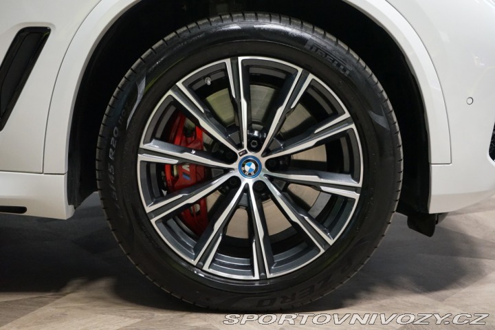 BMW X5 45e*xDRIVE*H/K*VZDUCH* 2023