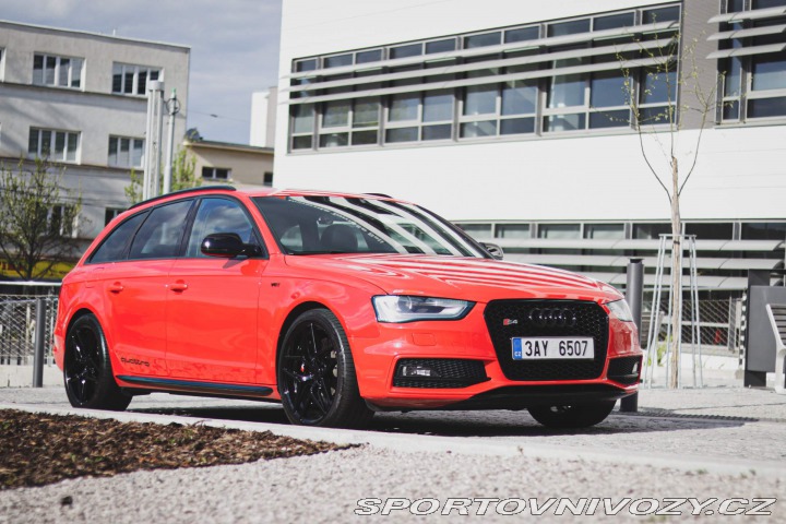 Audi S4 B8 APR 2012