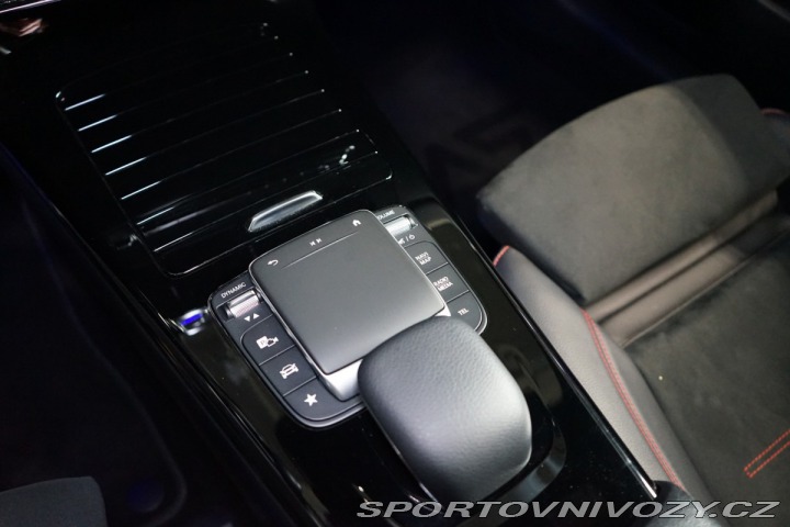 Mercedes-Benz CLA 180*AMG*KAMERA*LED*CZ 2020