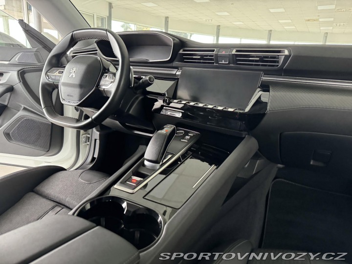 Peugeot 508 Hybrid 225*AT8*REZERVACE! 2022