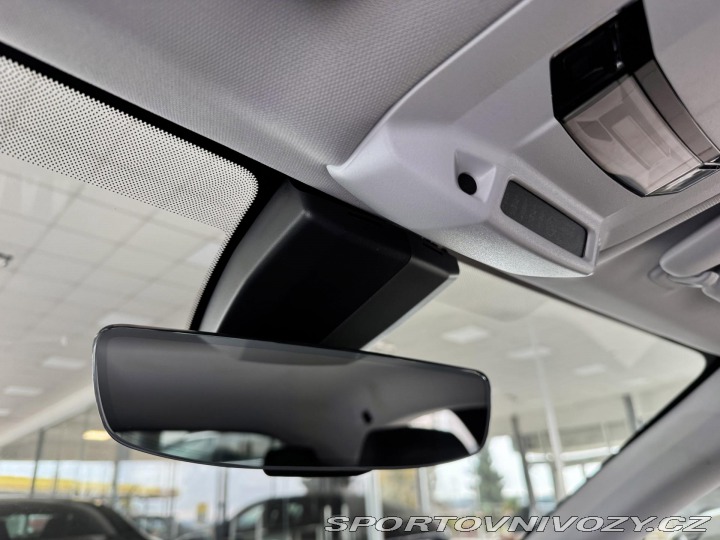 Peugeot 508 Hybrid 225*AT8*REZERVACE! 2022