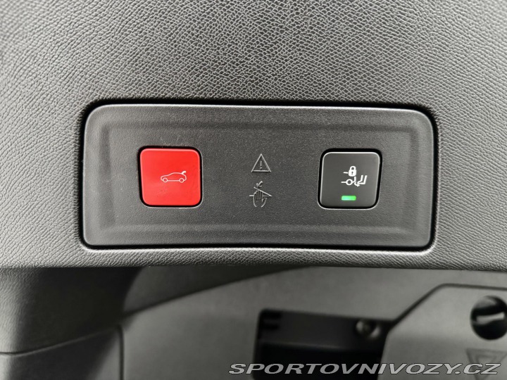 Peugeot 508 Hybrid 225*AT8*REZERVACE! 2022