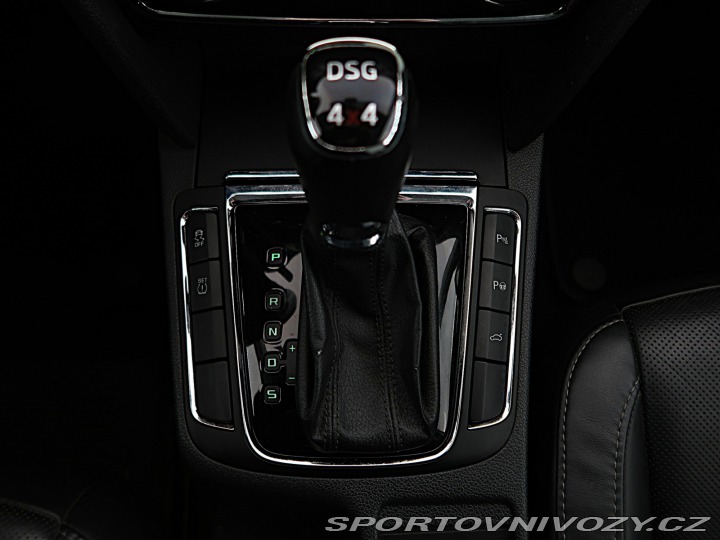 Škoda Superb Elegance 3.6 FSI V6 2013