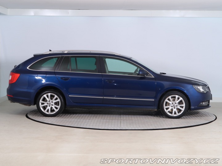 Škoda Superb Elegance 3.6 FSI V6 2013