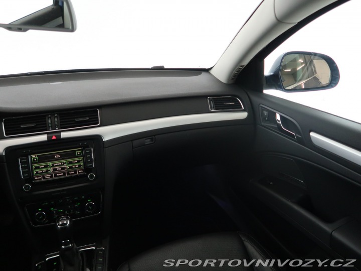 Škoda Superb Elegance 3.6 FSI V6 2013