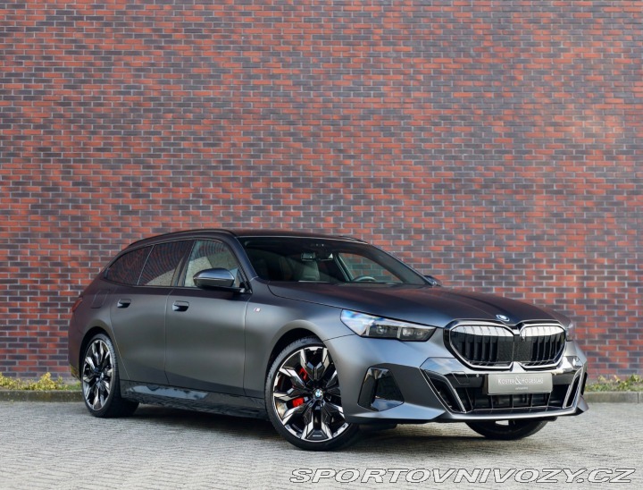 BMW 5 Touring  550e  xDrive M S 2025