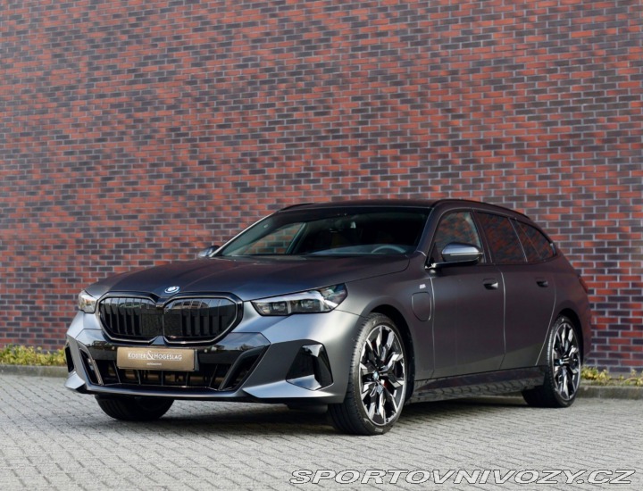 BMW 5 Touring  550e  xDrive M S 2025