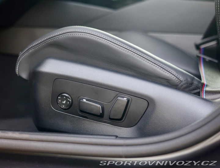 BMW 5 Touring  550e  xDrive M S 2025