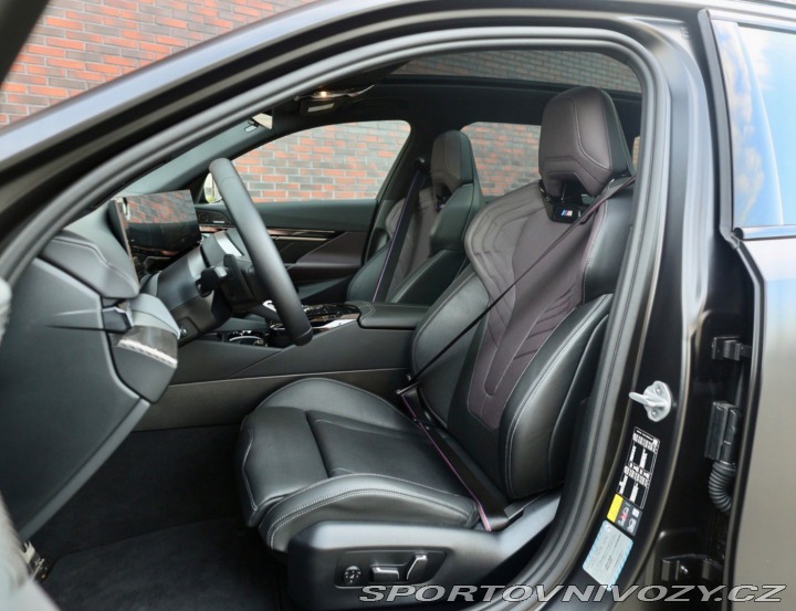 BMW 5 Touring  550e  xDrive M S 2025