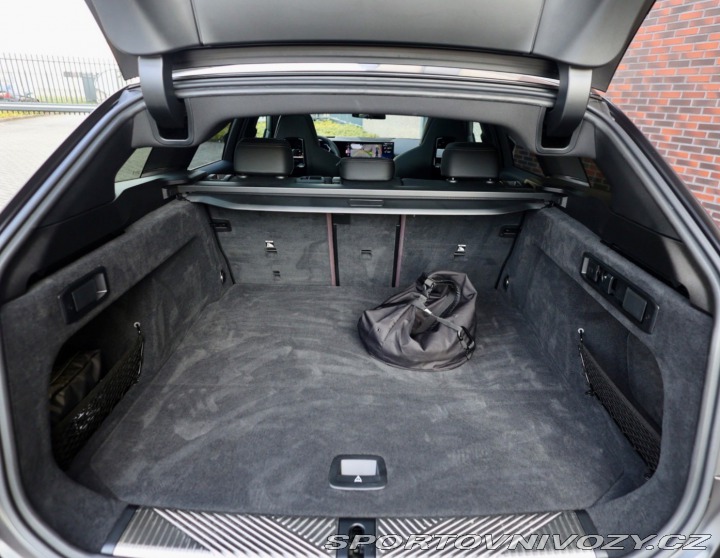 BMW 5 Touring  550e  xDrive M S 2025