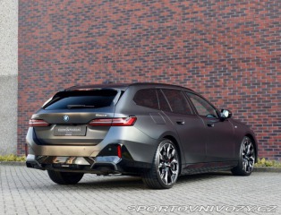 BMW 5 Touring  550e  xDrive M S 2025