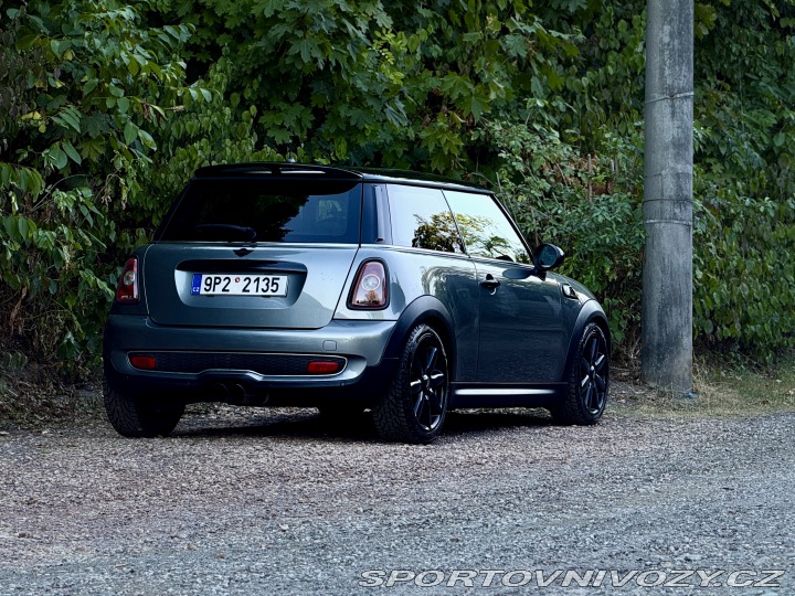 Mini Cooper R56 2009