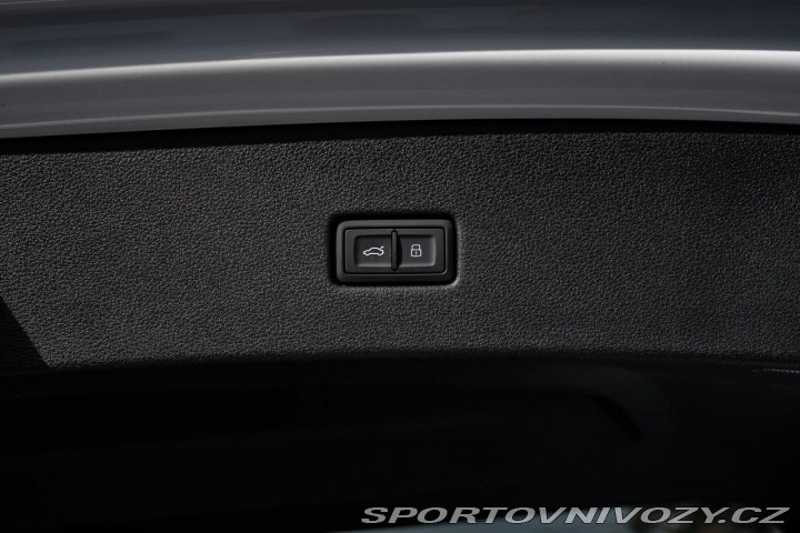 Audi Ostatní modely Q8 55 3.0 TFSI 2022