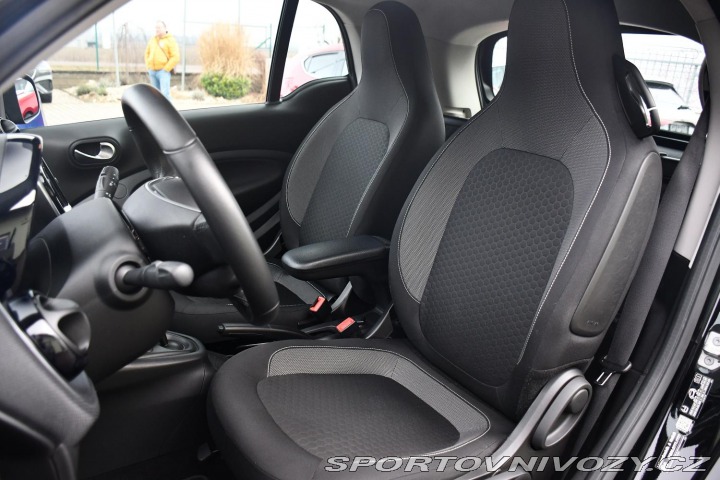 Smart Fortwo FORTWO COUPE Zadáno 2021