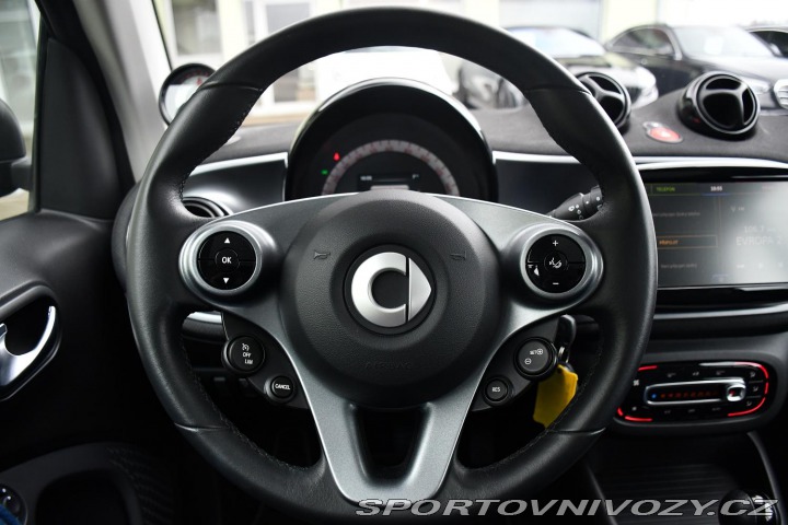 Smart Fortwo FORTWO COUPE Zadáno 2021