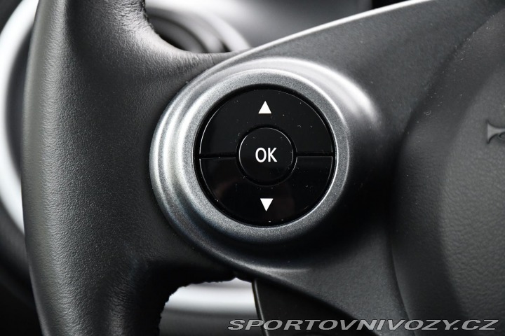 Smart Fortwo FORTWO COUPE Zadáno 2021