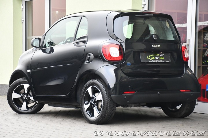 Smart Fortwo FORTWO COUPE Zadáno 2021